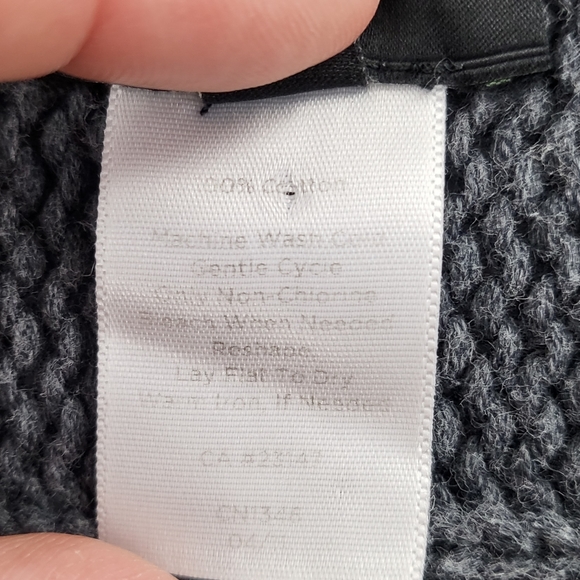 Talbots Women's Petite SP Gray Cable Knit Large Button Collard Cardigan Sweater - Picture 4 of 8